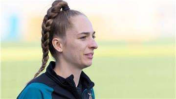 Frankfurts Sophia Kleinherne wechselt zum Bundesliga-Rivalen VfL Wolfsburg.