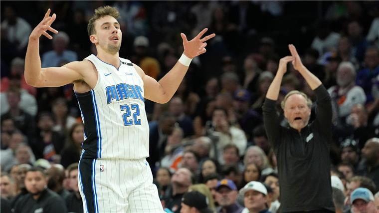 Sechster Sieg in Folge für Wagner-Brüder mit Orlando Magic Franz Wagner erzielte in Phoenix bereits zum achten Mal hintereinander mindestens 20 Punkte – ein Novum in seiner Karriere.