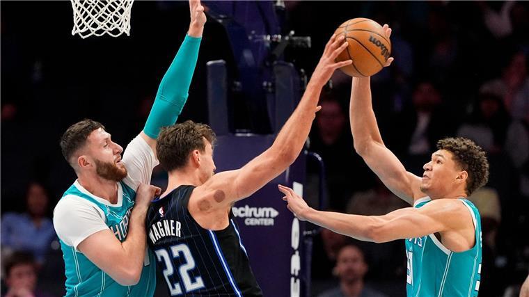 Zweiter NBA-Star nach Wembanyama hat Thrombose Franz Wagner überzeugte auch gegen die Hornets.