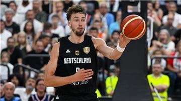 Franz Wagner und die deutschen Basketballer schlagen Spanien.