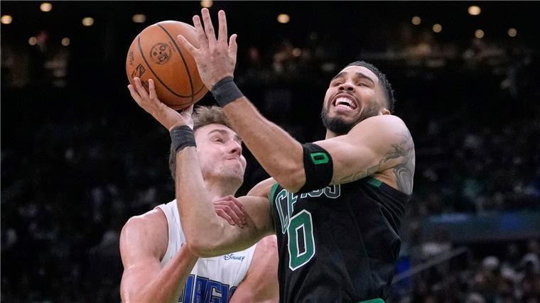 Playoff-Aus: Wagner scheitert mit Magic am Titelverteidiger Franz Wagner und die Orlando Magic hatten gegen Jayson Tatum und die Boston Celtics meist das Nachsehen.