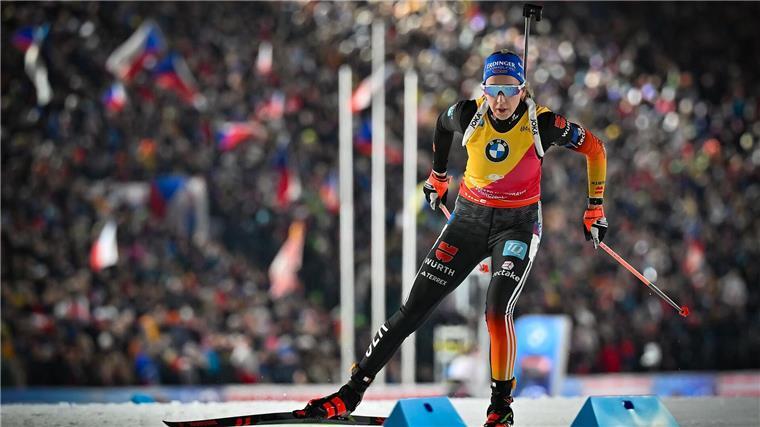 Biathletin Preuß hakt Patzer ab: Greife wieder an Franziska Preuß verliert viele Punkte im Gesamtweltcup.