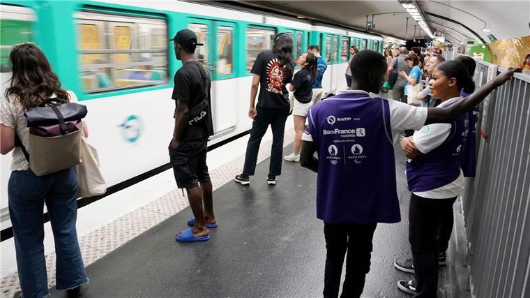 Bestnoten statt Verkehrskollaps - Metro glänzt zu Olympia Freie Plätze statt Gedränge gibt es zu Olympia in den Pariser Metros.
