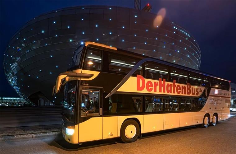 Letzte Chance: Lichterfahrten mit dem Hafenbus in Bremerhaven enden im Februar Hafenbus Bremerhaven