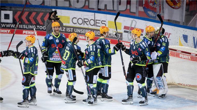 Wenig Gegenwehr: Pinguins fahren deutlichen Sieg ein Freude über den klaren Sieg bei den Fischtown Pinguins.