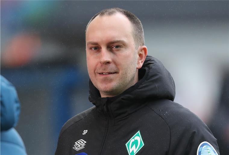 Bremer Senat lässt 10.000 Zuschauer ins Weserstadion Trainer von Werder Bremen, Ole Werner