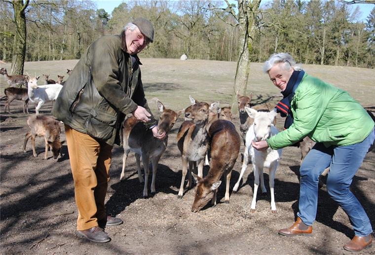 Lauenbrück: Coronakrise trifft Tierpark hart Friedrich-Michael und Katharine von Schiller betreiben den Landpark Lauenbrück. Sie hoffen auf ein schnelles Ende der Coronakrise, damit die Besucher wieder kommen dürfen.