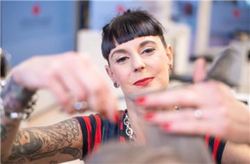 Friseurgesellin Manuela Pickruhn hat sich um den Titel "Miss Handwerk" beworben. Es hat allerdings nicht geklappt.