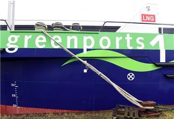Fünf Jahre nach dem Stapellauf noch immer nicht in Betrieb: Die Klappschute „Greenports 1“ soll Hafenschlick zur Deponie fahren.
