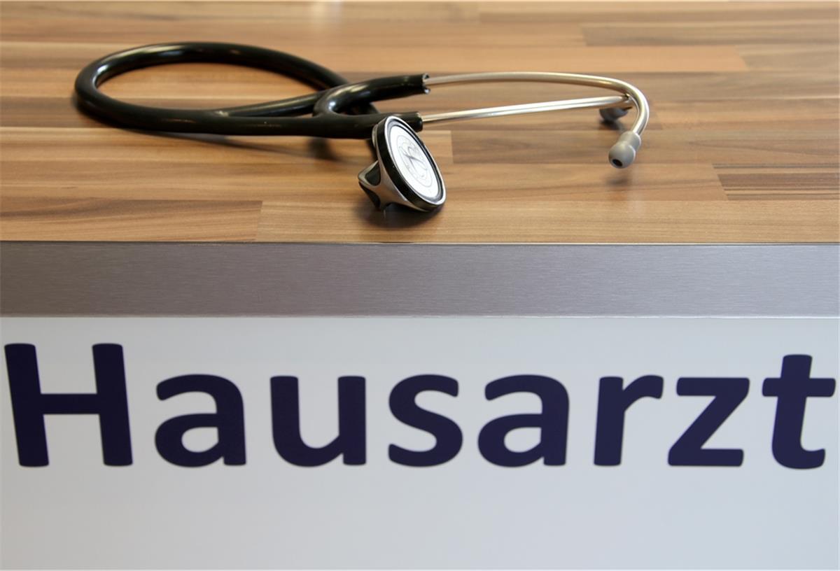 Butjadingen: Werbekampagne soll bei Arztsuche helfen Für Butjadingen werden derzeit ein Marketingkonzept und konkrete Umsetzungsvorschläge erarbeitet, die die Suche nach Hausärzten erleichtern sollen.