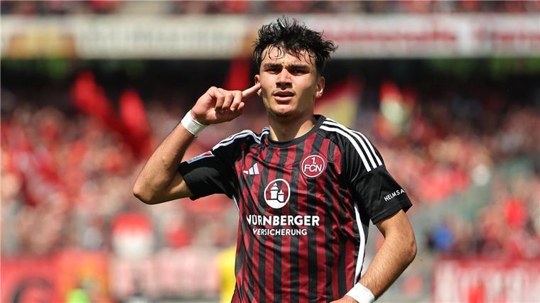 Perfekt: Talent Uzun erhält Fünfjahresvertrag in Frankfurt Für Can Yilmaz Uzun beginnt bei Eintracht Frankfurt ein neues Kapitel seiner Karriere.