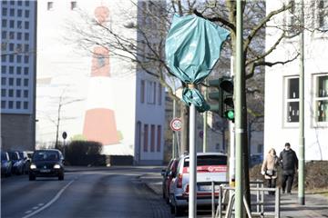Schluss mit Klage: Für die Deichstraße ist eine Lösung in Sicht: Die Koalition will den Kompromiss mit einem nächtlichen Tempolimit akzeptieren.