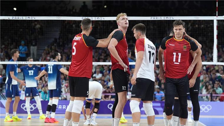 „Traurigkeit, Leere“: Volleyballer verlieren Olympia-Krimi Für die Volleyballer ist das Turnier beendet.