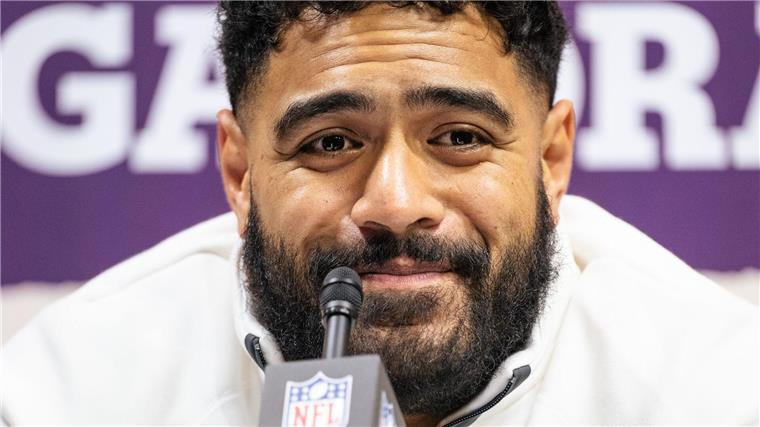 NFL: Kein Zusammenhang zwischen Slogans und Trump-Besuch Für Eagles-Profi Mailata spielt Donald Trump gar keine Rolle rund um den Super Bowl.