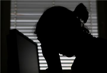 Für eine bessere Versorgung psychisch kranker Menschen setzen sich das Deutsche Bündnis gegen Depression als auch die angeschlossenen 65 regionalen Bündnisse wie das Bündnis gegen Depression im Landkreis Rotenburg ein.