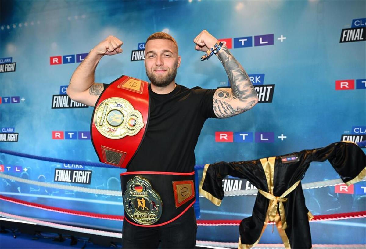 „Der Heiland betritt den Boxring“: So war das Raab-Comeback Für Filip Pavlovic ist Stefan Raab Teil der Kindheit.