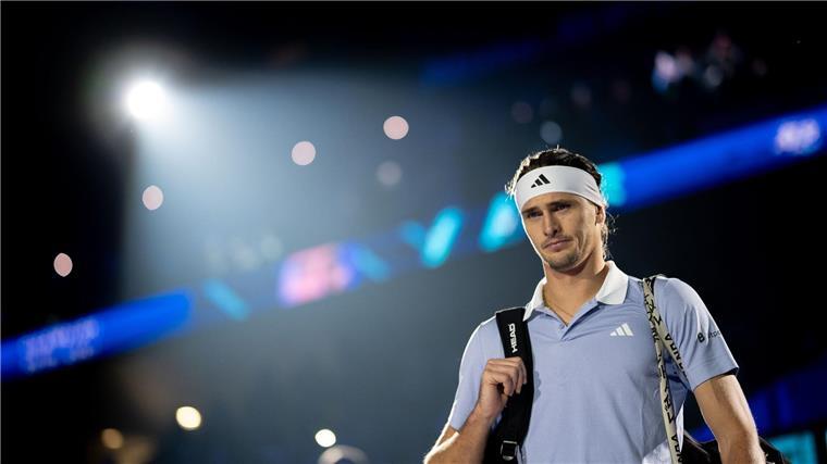 Training nonstop? So feiern Sportstars Weihnachten Für ihn geht es schon vor den Feiertagen zur Turniervorbereitung nach Australien: Tennisstar Alexander Zverev.