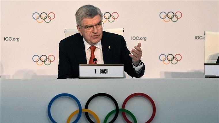 IOC-Präsident Bach: Deutschlands Ansehen hat gelitten Für IOC-Präsident Thomas Bach hat Deutschlands Ansehen im Ausland gelitten.