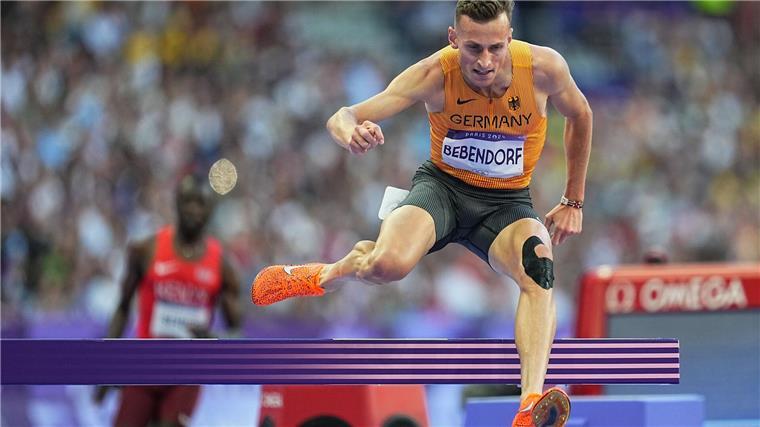 Sprinter Hartmann im 200-Meter-Halbfinale Für Karl Bebendorf war im Vorlauf Schluss