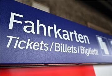 Für neun Euro im Monat mit Bus und Bahn durchs ganze Land. Vor dem Start im Juni beginnt demnächst der Ticket-Verkauf.