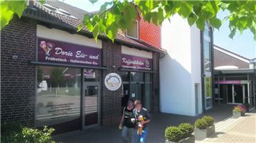 Für viele Langener eine Überraschung: Doris Eis- und Kaffeestübchen im Lindenhof-Zentrum in Langen ist geschlossen.