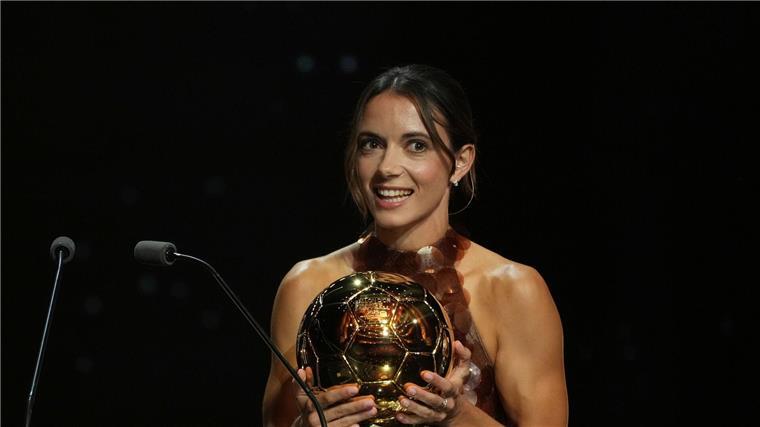 Fußballerin Aitana Bonmatí hat den Ballon d’Or bereits zum dritten Mal in Folge gewonnen.