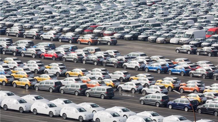 Analyse: Deutsche Autobauer fallen zurück Gall: Die Zölle der USA dürften erhebliche Absatzeinbußen für VW, BWM und Mercedes zur Folge haben. (Archivbild)
