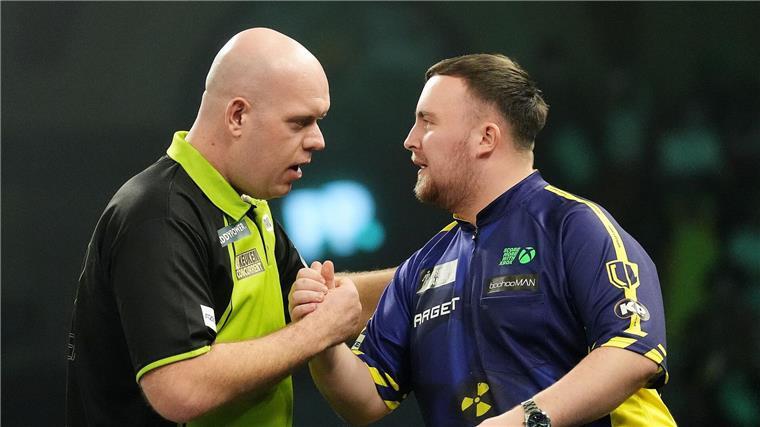 Fäuste und Tränen: Littler mit 17 Jahren Darts-Weltmeister Geben sich die Hand: Van Gerwen und Littler.