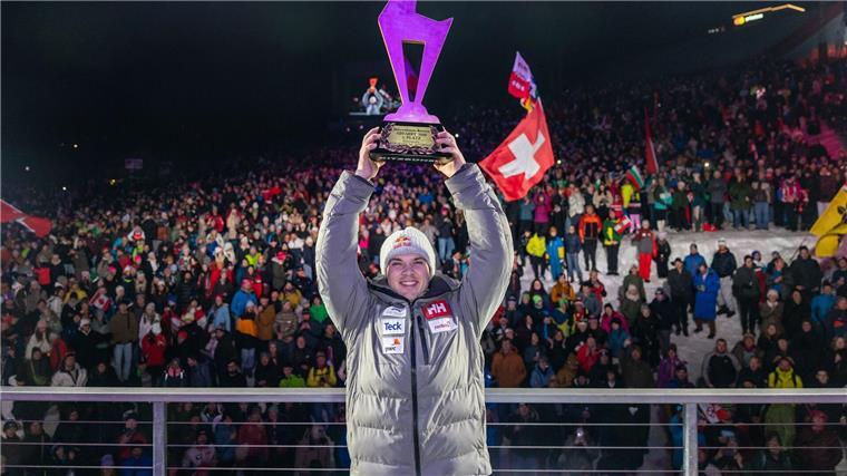Fußballstars als Edelfans: Ski-Ass Straßer knapp geschlagen Gefeierter Abfahrts-Sieger auf der Strif: Der Kanadier James Crawford.