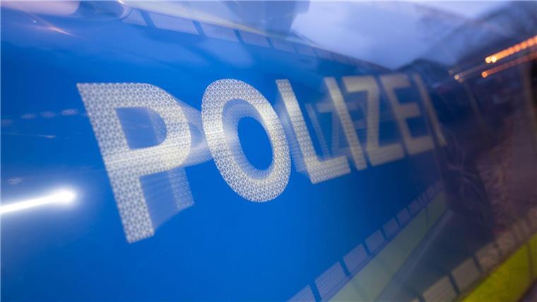 Gegen ihn wird nun wegen Missbrauchs von Notrufen ermittelt. (Symbolbild)