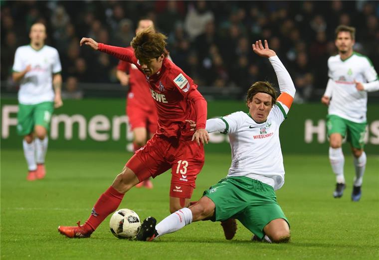 Clemens Fritz hat Rücken und fällt wohl gegen Hoffenheim aus Gegen Köln zeigte Clemens Fritz noch vollen Einsatz. Jetzt muss der Werder-Kapitän wohl pausieren.
