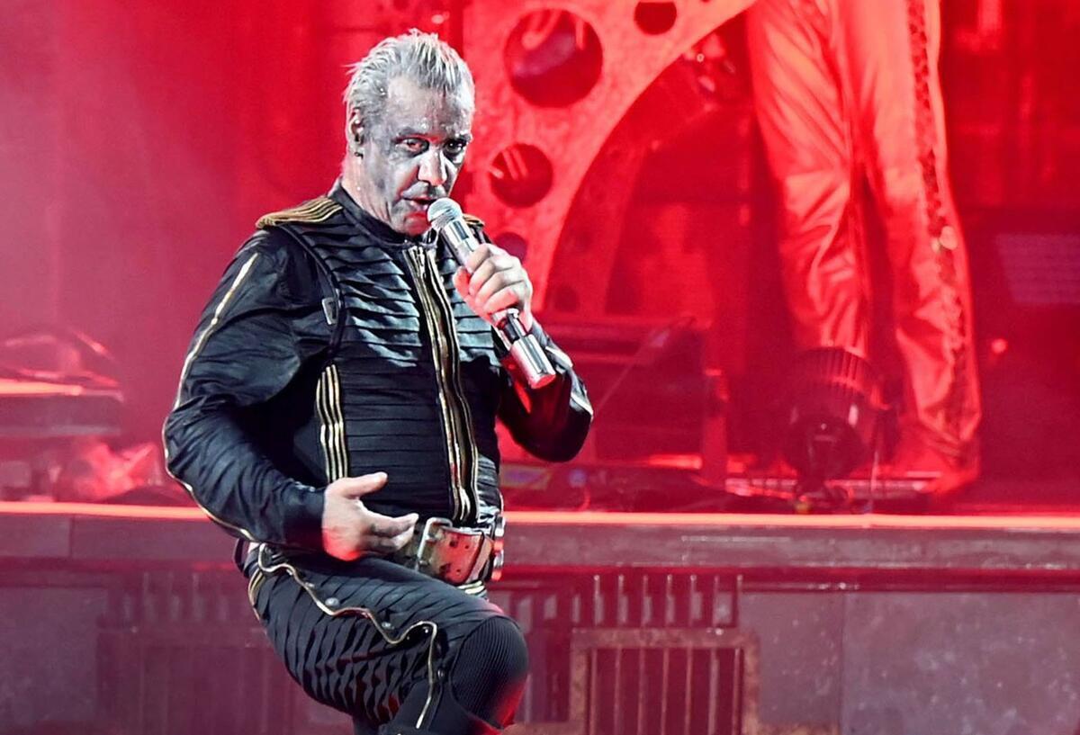 Gegen Lindemann als Ehrengast auf dem diesjährigen Leipziger Opernball rührt sich Kritik. (Archivbild)
