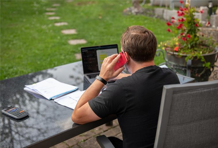Ohne Homeoffice gibt‘s weniger Bewerber Gehalt ist nicht alles - Neue Freiräume bei der Arbeit gesucht.