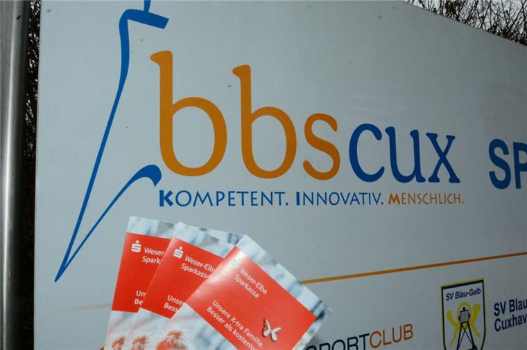 Azubis der Weser-Elbe Sparkasse werden nur noch in Bremerhaven beschult Gehen in Sachen Ausbildung künftig getrennte Wege: Die BBS Cuxhaven und die Weser-Elbe Sparkasse.