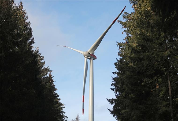 Kreis will kein Windrad im Wald Ein Windrad steht im Wald