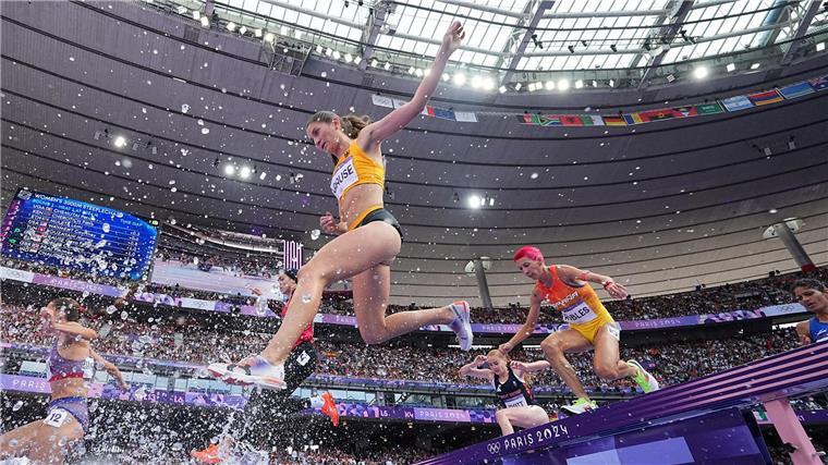 Krause läuft ins Hindernis-Finale - Meyer dabei, Gürth raus Gesa Felicitas Krause schaffte es in ihr viertes Olympia-Finale.