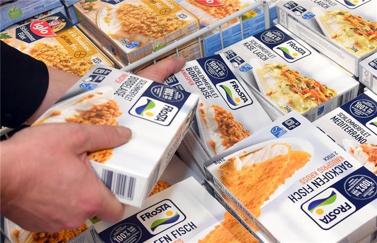 Bremerhaven: Frosta fährt weniger Gewinn ein Gestiegene Fischpreise, höhere Energiekosten: Der Gewinn bei Frosta in Bremerhaven ist zurückgegangen.