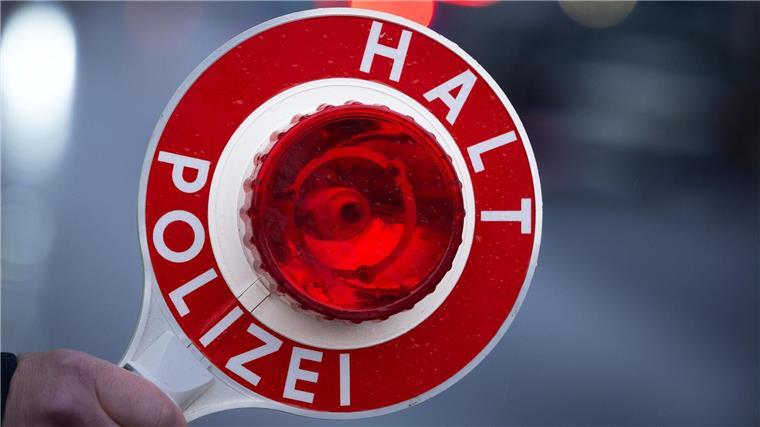 Gestohlener Linienbus bei Verkehrskontrolle entdeckt (Symbolbild)