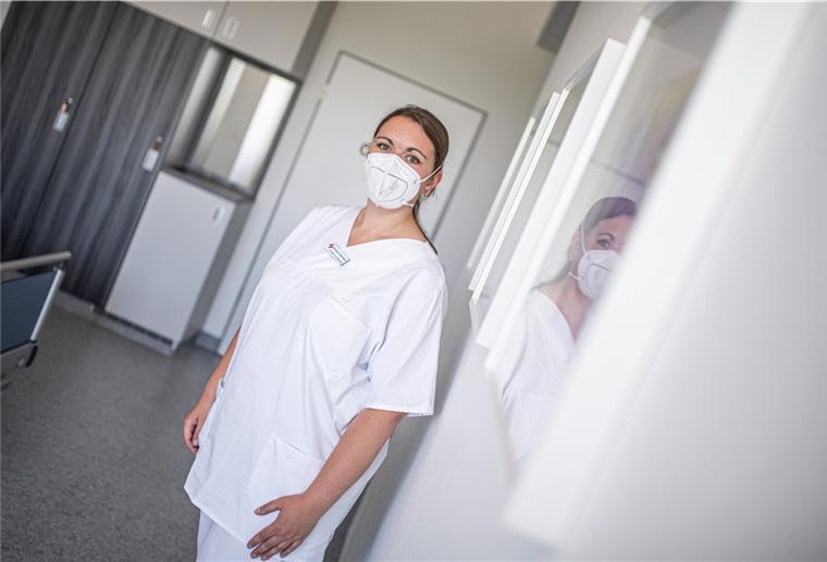 Pflegemangel: So hart trifft es die Region Gesundheits- und Krankenpflegerin Michaela Manikowski (34) ist im Klinikum Reinkenheide als Springerin auf verschiedenen Stationen im Einsatz.