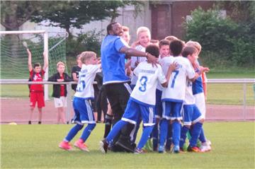 Gewoba-Cup: Die Leher TS 2 siegt bei den unteren D-Junioren und freut sich über den 1:0 Finalsieg gegen SFL Bremerhaven.