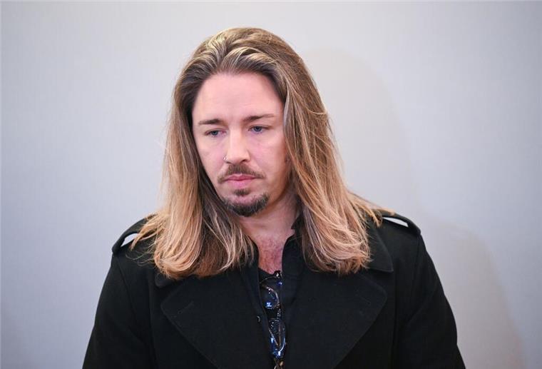 Gil Ofarim zurück auf Instagram Gil Ofarim im Landgericht Leipzig beim Prozess gegen ihn wegen falscher Verdächtigung und Verleumdung.