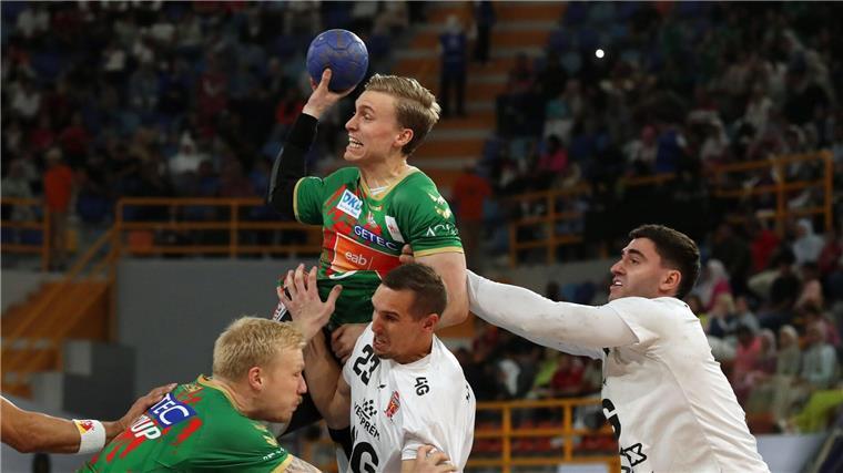 WM-Titel verpasst: SC Magdeburg unterliegt Veszprém Gisli Kristjansson verpasste kurz vor Ende noch den möglichen Ausgleich