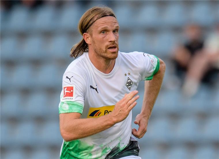 Werder Bremen: Transfer von Michael Lang fast perfekt Gladbach-Verteidiger Michael Lang steht vor einem Wechsel zum SV Werder Bremen.