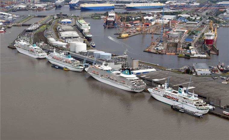 Das war das Wochenende im nord24-Land Gleich vier Kreuzfahrtschiffe machen am Sonntag in Bremerhaven fest.