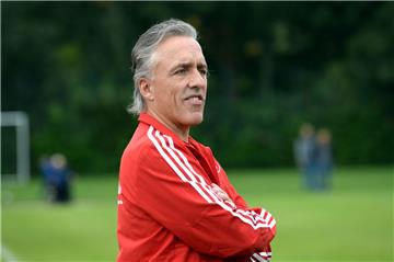 Glückloser Trainer: Michael Apholz vom FC Sparta Bremerhaven.