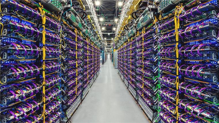 Google will mit neuem KI-Modell Konkurrenz abhängen Google will mit dem neuen Sprachmodell Gemini den Konkurrenten OpenAI übertreffen.