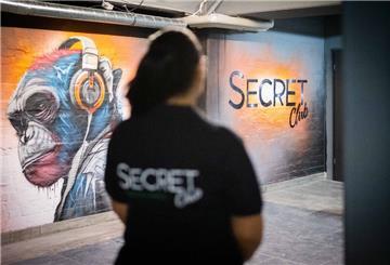 Bremerhaven bekommt einen neues Tanzlokal direkt an der Stresemannstraße. Im Bild: Im Keller des "Secret Club" können besucher künftig elektronische Tanzmusik genießen.