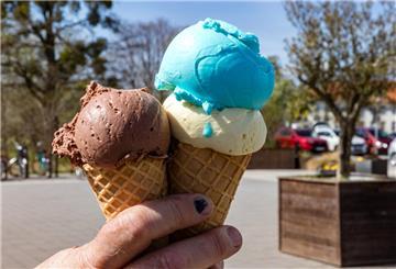 Gratis-Eis verspricht die Stadt Geestland den ersten 100 Radlern, die am Sonntag, 26. Mai, zum Stadtradeln-Auftakt kommen. (Symbolbild)