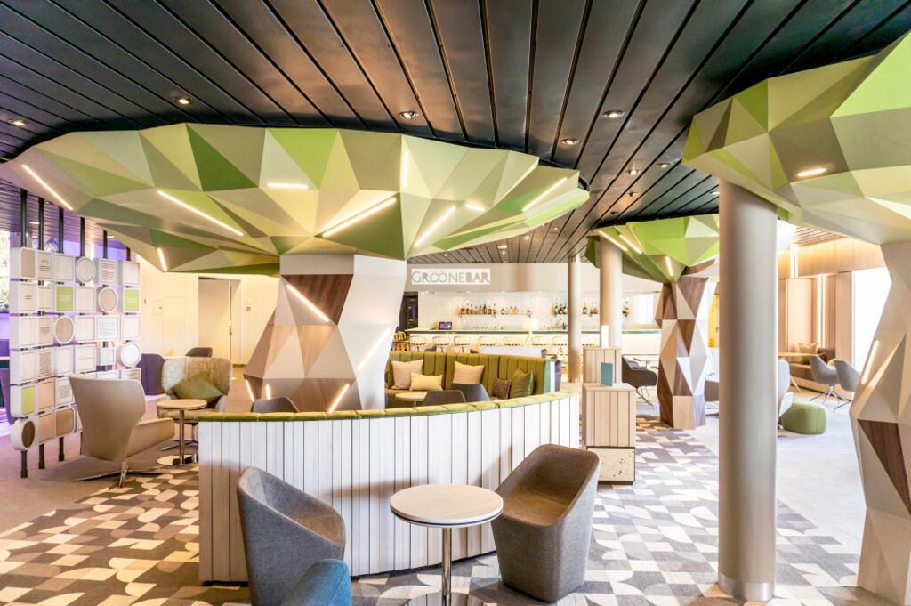 Grööne Bar auf der Mein Schiff 3