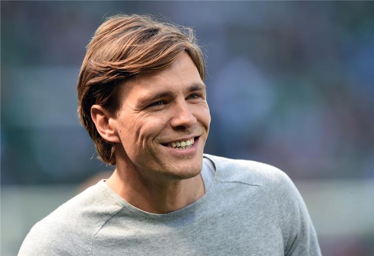 Große Freude bei Clemens Fritz: Der ehemalige Werder-Kapitän ist erstmals Vater geworden.